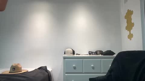 Snapshot of ray90fit chatting on March 2025 11:44:02 PM rayfit90 online show from March 2025 11:44:02 PM