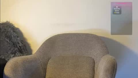 Snapshot of ray90fit chatting on November 2025 12:49:02 PM rayfit90 online show from November 2025 12:49:02 PM