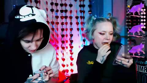 Snapshot of ray__taylor chatting on February 2025 07:02:01 PM Ray online show from February 2025 07:02:01 PM