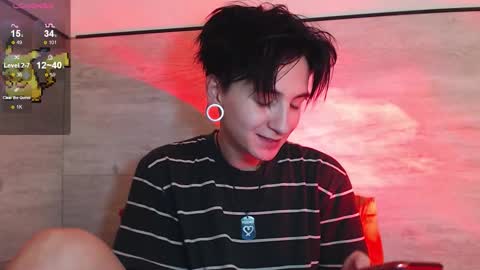 Snapshot of ray__taylor chatting on October 2025 04:59:02 PM Ray online show from October 2025 04:59:02 PM