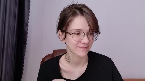 Ray-Ray online show from March 2026 02:48:01 AM