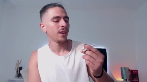 Ray online show from December 2025 11:45:02 PM