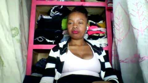 Snapshot of rayana_69 chatting on May 2026 12:07:01 AM rayana_69 online show from May 2026 12:07:01 AM