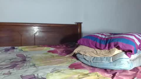 Snapshot of rayannzz chatting on April 2026 06:10:01 PM eyan online show from April 2026 06:10:01 PM