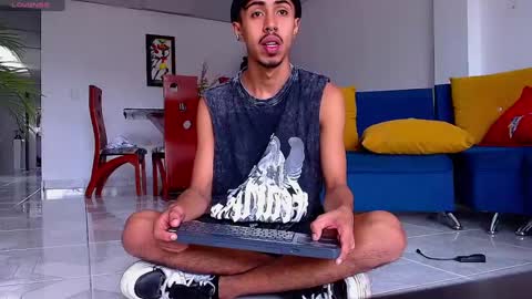 Rayn online show from January 2025 06:40:02 PM