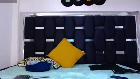 Rayn online show from February 2025 05:19:02 PM