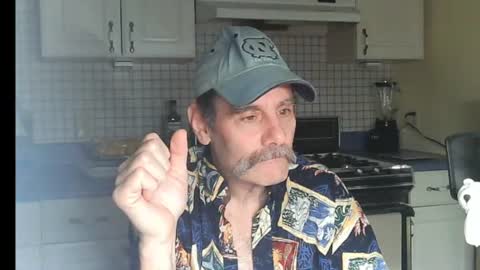 Snapshot of raylene4u2 chatting on June 2026 07:33:02 AM Ray online show from June 2026 07:33:02 AM