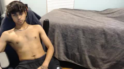 raymondg8596 online show from February 2025 03:42:01 AM