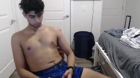 raymondg8596 online show from February 2026 12:38:02 AM