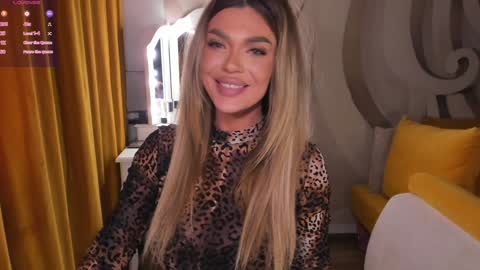 raysalexis19 online show from January 2025 02:42:02 PM