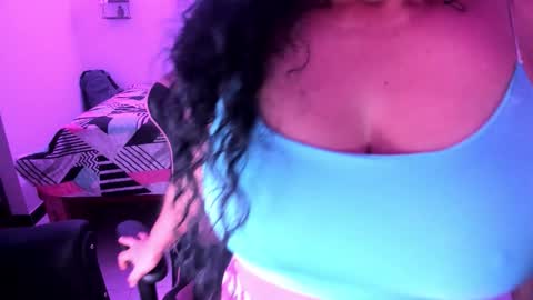 Snapshot of rayza_mature_ chatting on November 2025 11:03:01 PM Danna online show from November 2025 11:03:01 PM