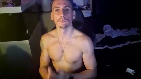 Rayzel online show from January 2026 12:02:01 AM