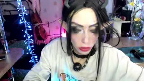  Yrriel Strife Candy-Demon Caveboy mr. Cringe   online show from December 2024 11:01:01 AM
