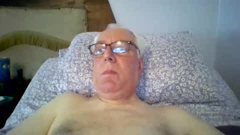 Snapshot of rbloed chatting on March 2026 03:06:01 PM Jimmy online show from March 2026 03:06:01 PM