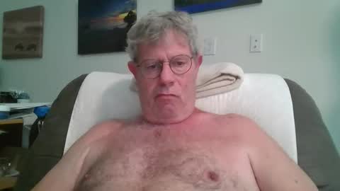 mickey95003 online show from April 2026 05:39:02 PM