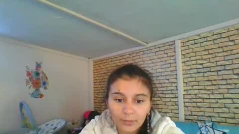 real_coupl3 online show from November 2025 07:03:02 AM