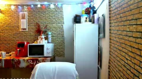 real_coupl3 online show from January 2026 07:45:01 PM