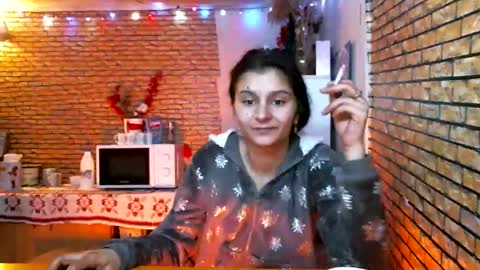 real_coupl3 online show from February 2026 08:51:01 AM