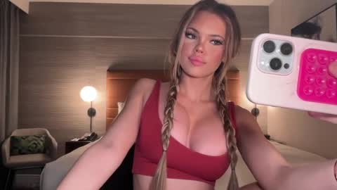 Jade  online show from March 2025 04:13:01 AM