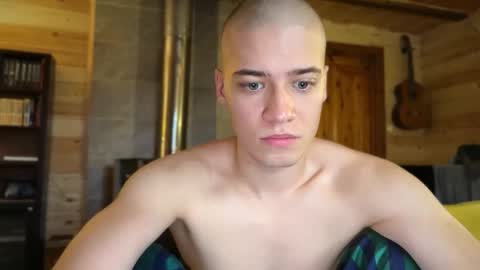 AliceEve online show from March 2026 06:58:01 AM