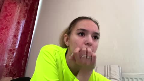 Risa online show from May 2026 06:10:01 AM