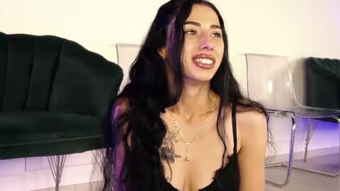 rebbeccaray online show from December 2025 08:26:02 PM