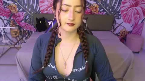 Snapshot of rebeca_dreams chatting on July 2026 09:02:01 PM Rebeca dreams online show from July 2026 09:02:01 PM