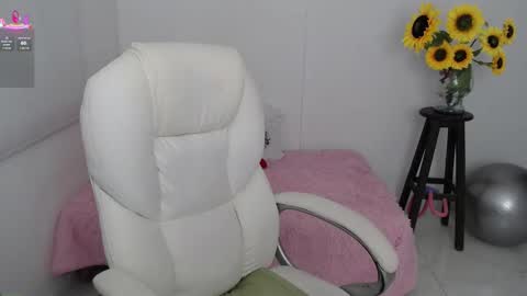 REBECA online show from September 2025 02:18:02 PM