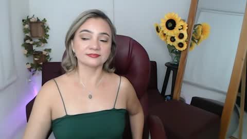 Snapshot of rebeca_milf chatting on June 2026 03:10:02 PM REBECA online show from June 2026 03:10:02 PM