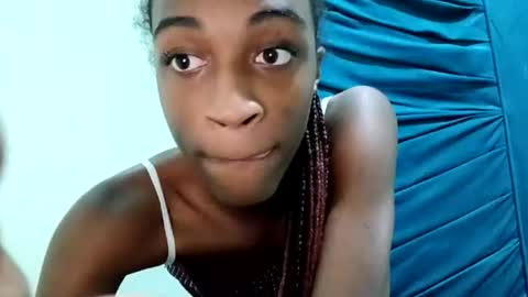 Snapshot of rebecca23278 chatting on June 2026 02:10:02 AM Tu mami Rebecca online show from June 2026 02:10:02 AM
