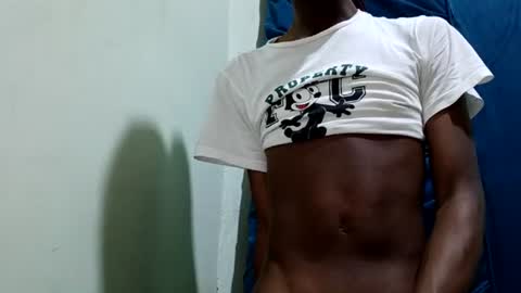 Snapshot of rebecca23278 chatting on June 2026 09:04:01 PM Tu mami Rebecca online show from June 2026 09:04:01 PM