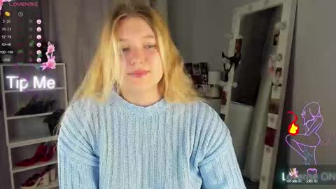 rebecca_____ online show from September 2025 01:49:02 AM