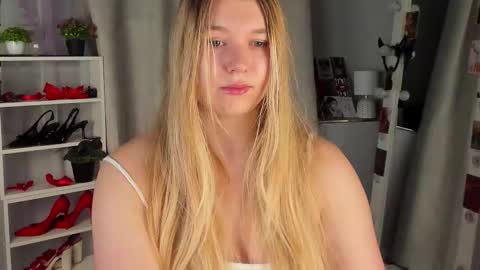 rebecca_____ online show from October 2025 01:38:01 AM