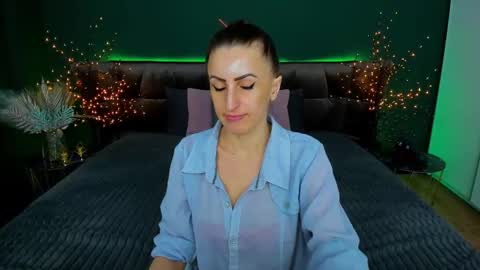 rebecca_diamonds online show from February 2025 10:45:01 AM