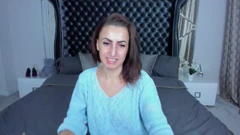 rebecca_diamonds online show from December 2025 06:54:02 AM
