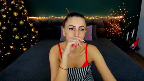 rebecca_diamonds online show from December 2025 06:31:01 AM