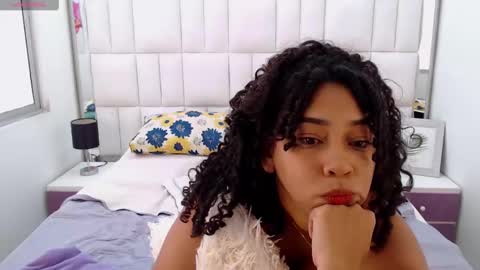 R E B E C A online show from February 2025 05:17:02 PM