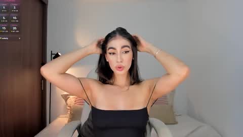 Snapshot of rebeccabaxter chatting on October 2025 10:40:02 PM Rebecca online show from October 2025 10:40:02 PM