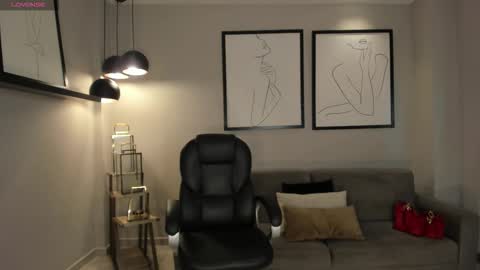 Rebe online show from February 2026 07:43:01 PM