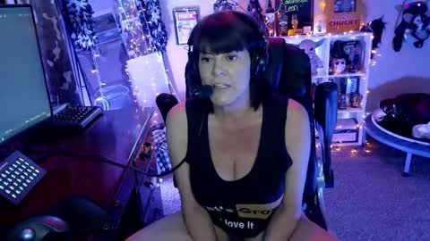 Rebecca Love online show from April 2026 05:40:02 PM