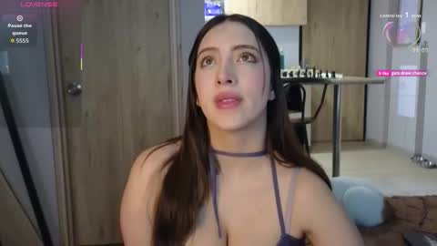 rebeccawhite_meow online show from October 2025 06:03:02 PM