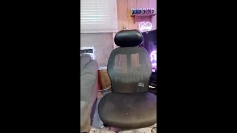 rebeckaloves online show from May 2026 12:48:01 AM