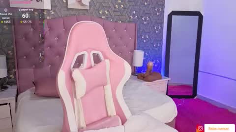 Snapshot of rebekah_mercer chatting on November 2025 03:45:01 AM Rebekah online show from November 2025 03:45:01 AM