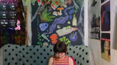 Lara online show from November 2025 09:54:01 PM