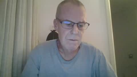 Rene online show from April 2026 09:38:01 PM