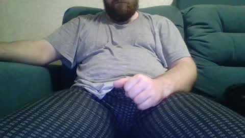 red_bearddd online show from November 2025 06:18:01 PM