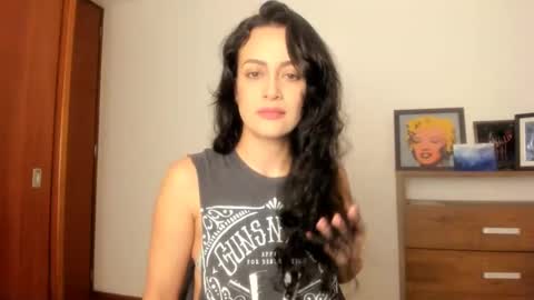 red_flower203 online show from December 2024 03:02:02 AM