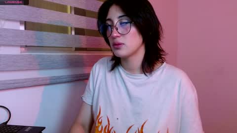 IG   OF red moonn online show from December 2024 01:22:01 PM