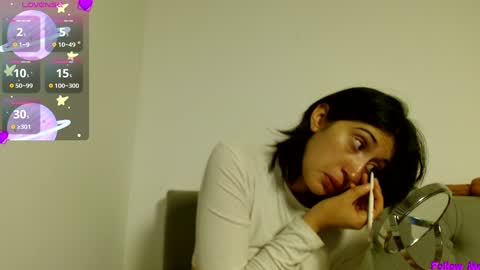 IG   OF red moonn online show from December 2024 10:45:02 AM