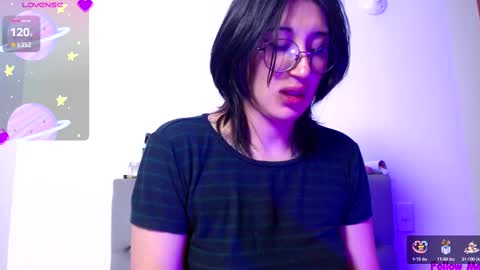 IG   OF red moonn online show from February 2025 04:24:01 PM